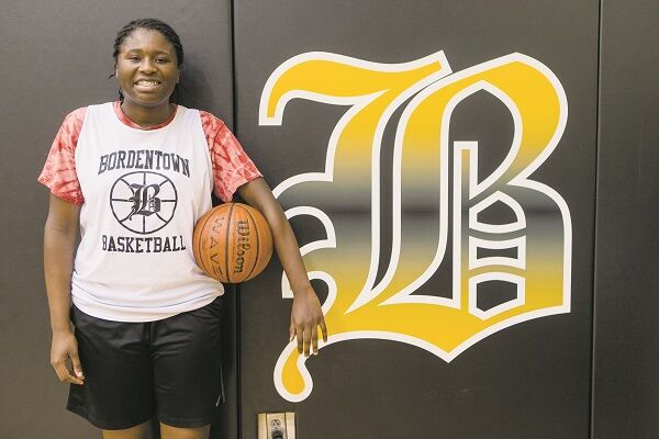 As basketball season heats up, Oguonu is ready to rebound