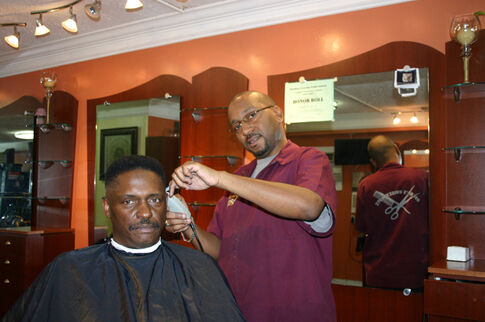 Oscar’s specializes in fades, color treatments and ‘Kutz’
