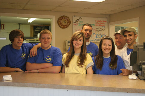 Pizza Kitchen celebrates 5 years