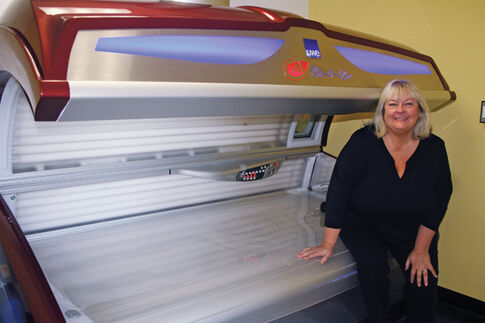 Salon gives clients color to look ‘tan’tasic