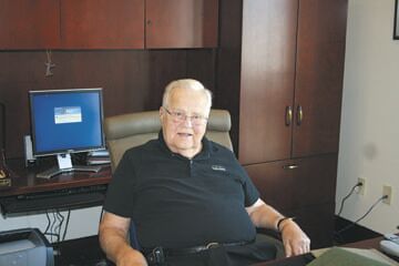 Roma chairman retires