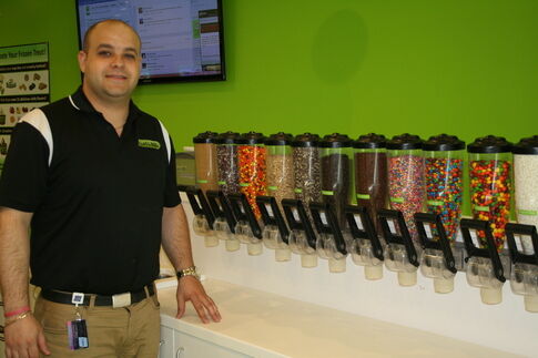 Lawrence frozen yogurt shop keeps business sweet