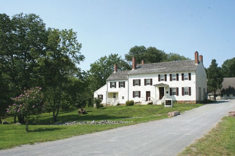 Hunt House holds Hopewell history