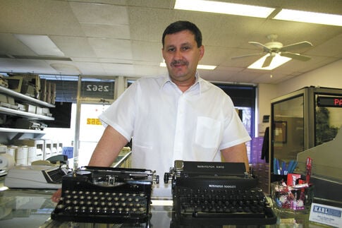 Typewriter fans flock to Hamilton shop