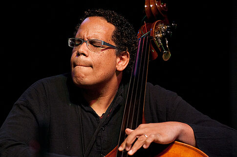 Grammy winning jazz bassist John Benitez to perform in Hightstown