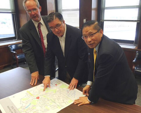 Officials announce preservation of 35 acres in West Windsor