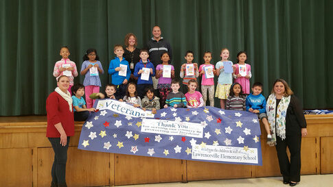 Lawrenceville Elementary and Applebee’s salute veterans