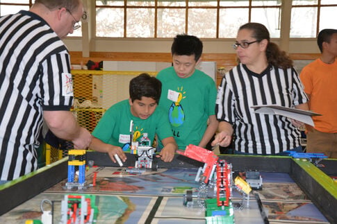 PDS Robotics Teams take first in Lego League Competition