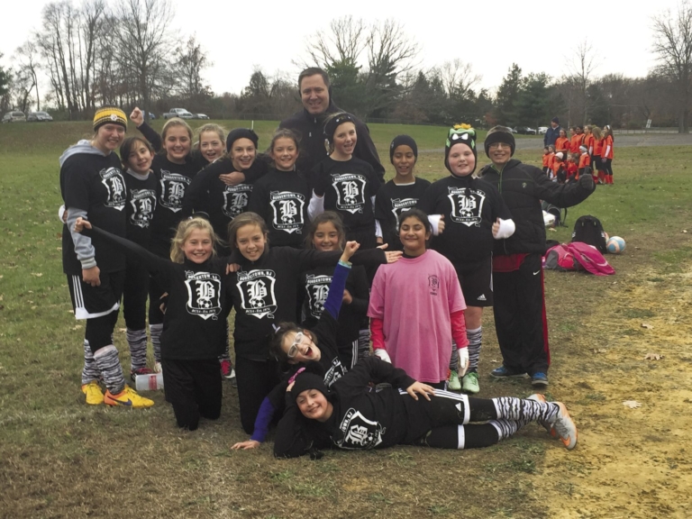 Black Diamonds brave cold, win
