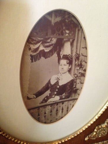 Lawrence Library to present historical button program