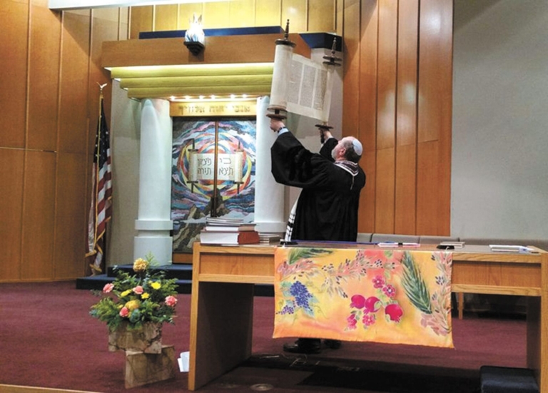 Congregation Beth Chaim rabbi reflects on four decades in West Windsor