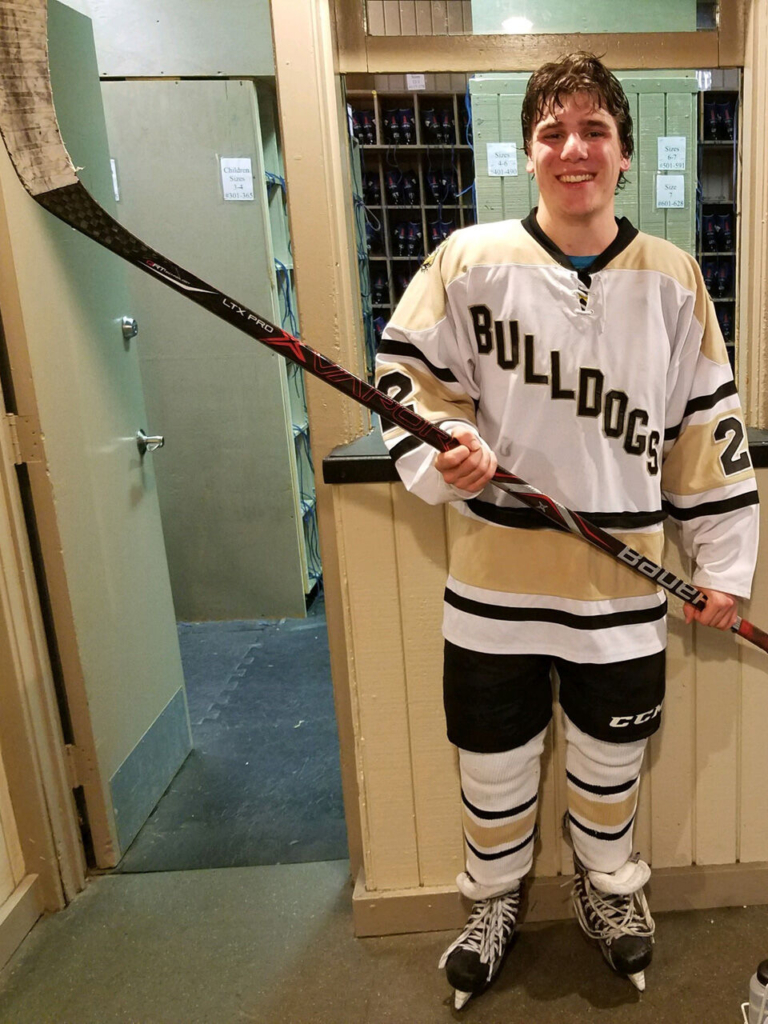 Ethan Block helps push Hopewell Bulldogs’ hockey forward
