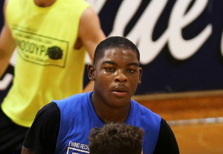 Obifunna Ezeigbo excels at wrestling during his first season at Ewing