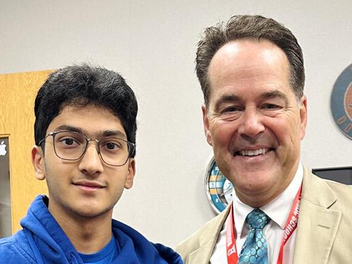Robbinsville High School senior creates student volunteer website