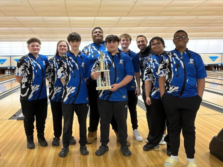 Curtiss keeps Ewing High School boys’ bowling rolling