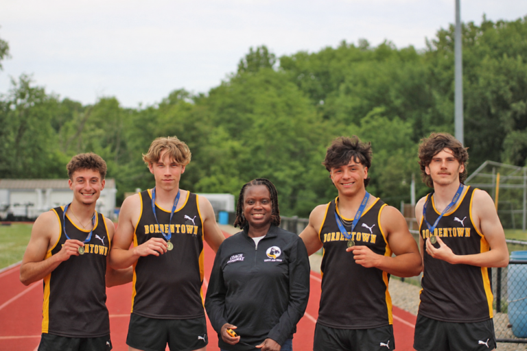 Bordentown boys 4×400 crowned sectional champs